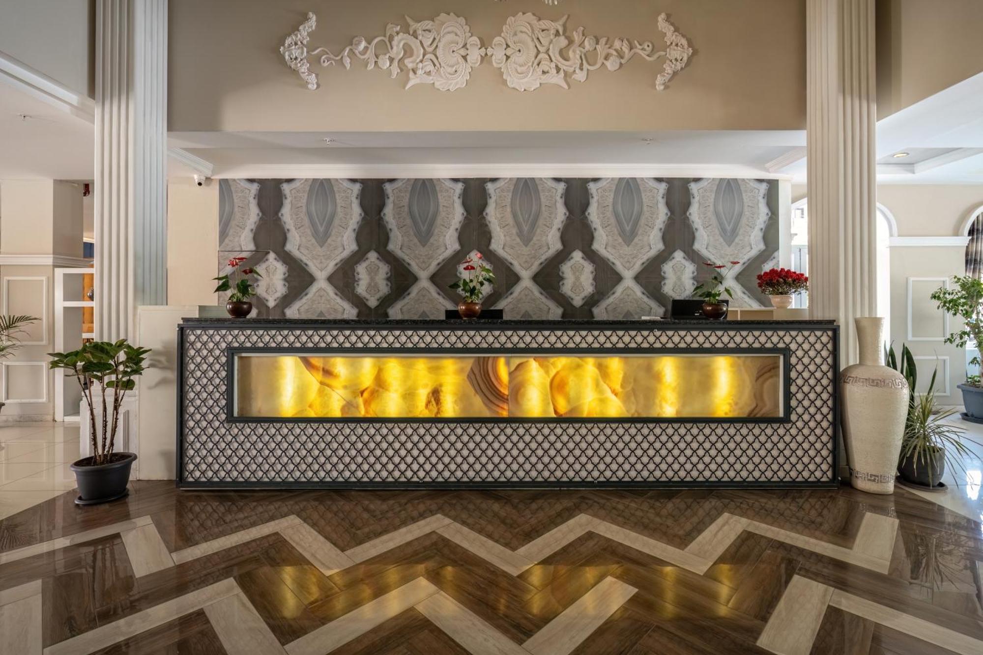 Club Marakesh Hotel Antalya Bagian luar foto