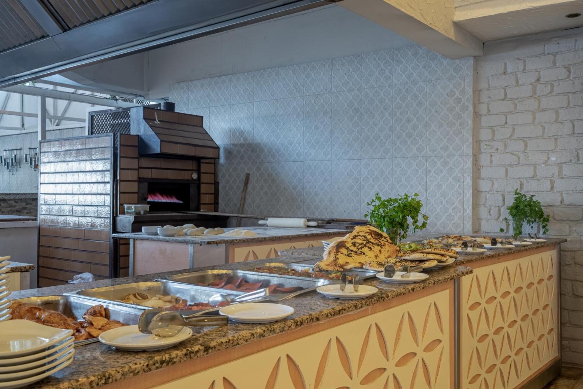 Club Marakesh Hotel Antalya Bagian luar foto